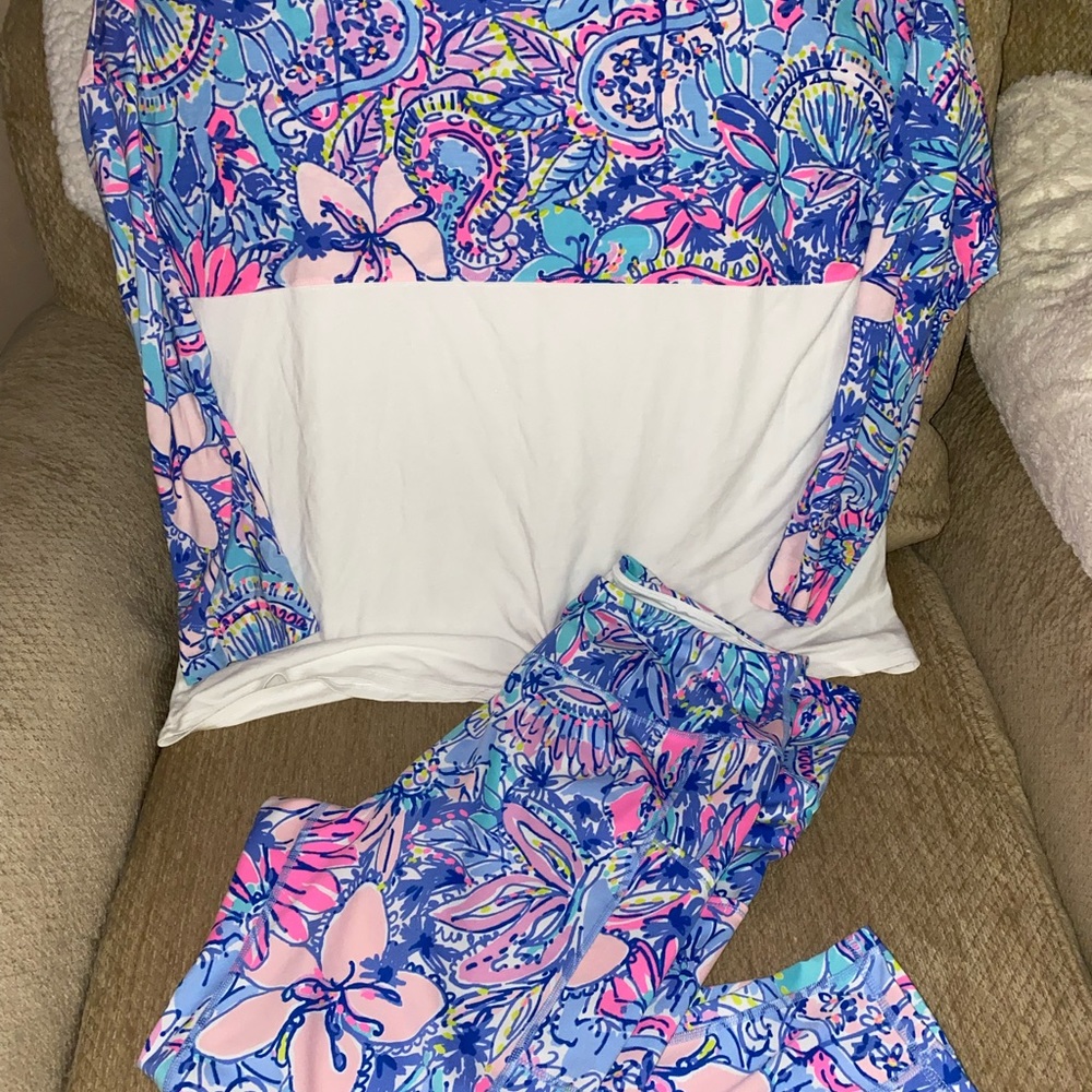 Weekender Luxletic UPF50 Multi color Leggings and Top XXL